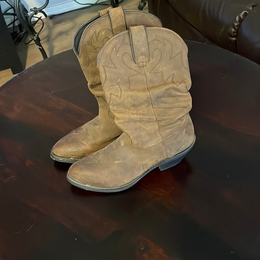 Women’s size 11 (mens size 8.5) Durango slouch boot tan